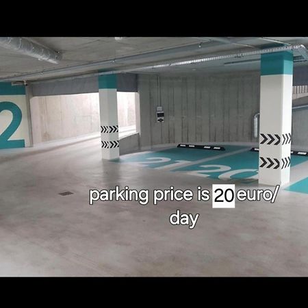 Happy Inn Vip, Self Check-In-24X7, A-C, Parking-In-The-Underground-Garage Vilnius Bagian luar foto