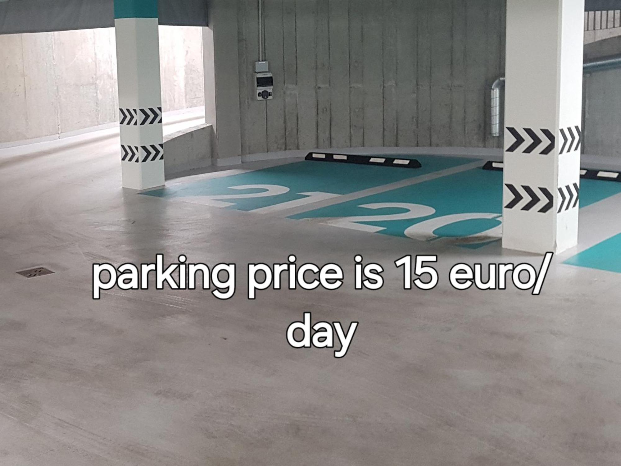 Happy Inn Vip, Self Check-In-24X7, A-C, Parking-In-The-Underground-Garage Vilnius Bagian luar foto